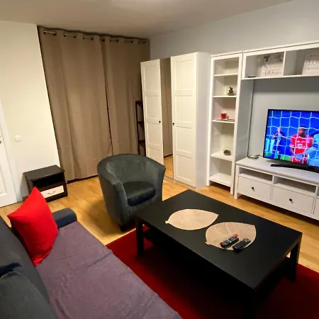 Your - Apartment, Balcony, Parking & Self Check-in