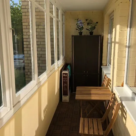 Your - Apartment, Balcony, Parking & Self Check-in Apartment