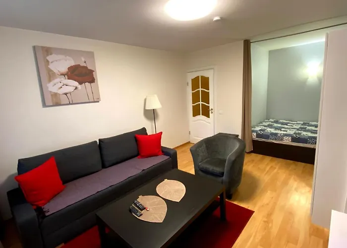 Your - Apartment, Balcony, Parking & Self Check-in Apartman *